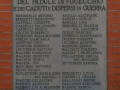Lapide con nomi al monumento nell'Anchione